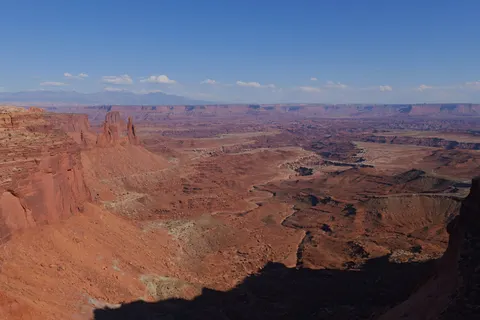 خلفية وادٍ سحيق بدقة 4K · nature · 3840×2560