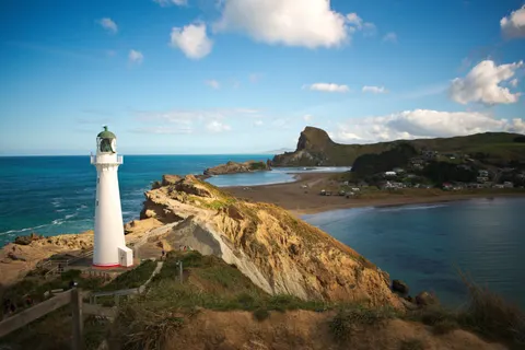 Fondo de pantalla Costa del faro 4K · ocean · 3840×2562