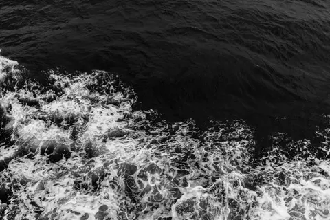 Meereswellen 4K Hintergrundbild · ocean · 3840×2560