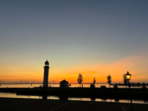 Lighthouse Coast 4K Wallpaper · ocean · 3840×2880