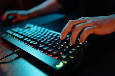 RGB 키보드 4K 배경화면 · technology · 3840×2560
