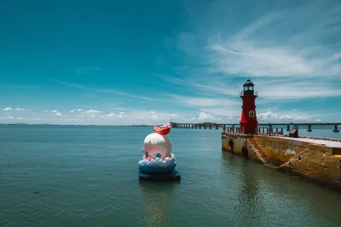 Обои Маяк на побережье 4K · ocean · 3840×2560