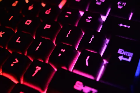 Обои RGB-клавиатура 4K · technology · 3840×2560