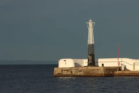 خلفية ساحل المنارة بدقة 4K · ocean · 3840×2560