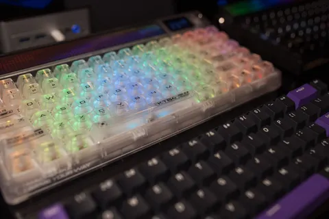 RGB 키보드 4K 배경화면 · technology · 3840×2560
