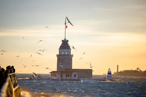 Fond d'écran Côte du phare 4K · ocean · 3840×2560