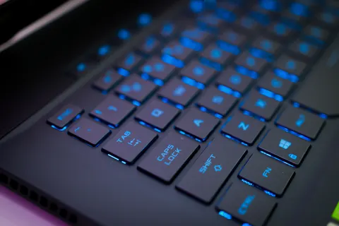 Обои RGB-клавиатура 4K · technology · 3840×2560