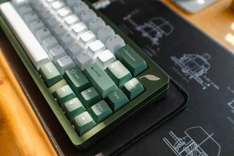 Обои RGB-клавиатура 4K · technology · 3840×2560