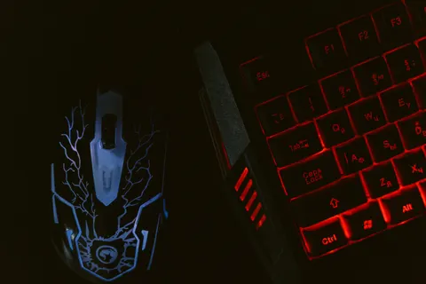 RGB 키보드 4K 배경화면 · technology · 3840×2560