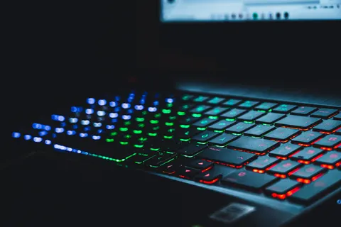 Обои RGB-клавиатура 4K · technology · 3840×2560