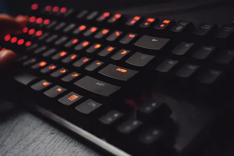 Обои RGB-клавиатура 4K · technology · 3840×2560