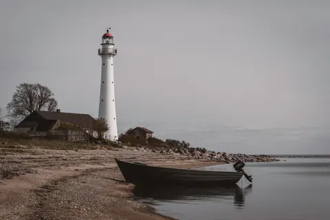 등대 해안 4K 배경화면 · ocean · 3840×2560