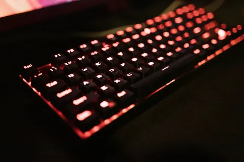 RGB 키보드 4K 배경화면 · technology · 3840×2560