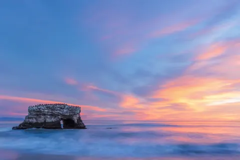 Meeresklippe 4K Hintergrundbild · ocean · 3840×2560