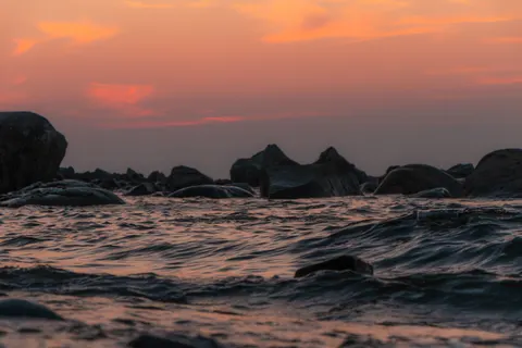 Fond d'écran Falaise océanique 4K · ocean · 3840×2560