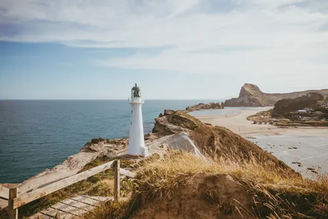 灯台のある海岸 4K壁紙 · ocean · 3840×2560