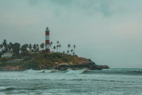 灯台のある海岸 4K壁紙 · ocean · 3840×2560