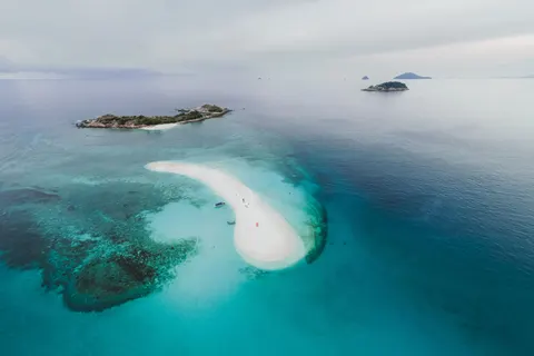 Tapeta Wyspa z Lotu Ptaka 4K · ocean · 3840×2560