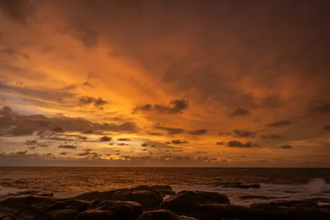 خلفية جرف المحيط بدقة 4K · ocean · 3840×2560