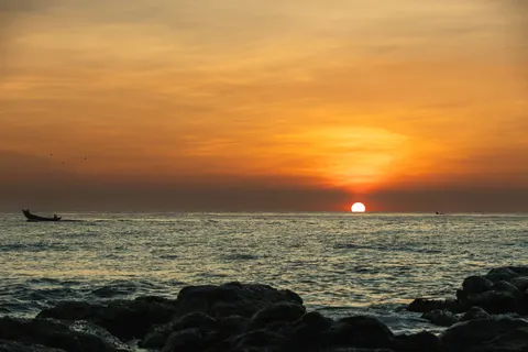 Meeresklippe 4K Hintergrundbild · ocean · 3840×2560