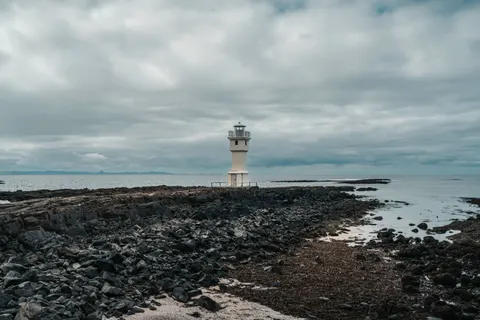 灯台のある海岸 4K壁紙 · ocean · 3840×2560