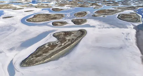섬 항공뷰 4K 배경화면 · ocean · 3840×2048