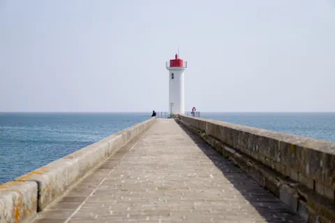 灯台のある海岸 4K壁紙 · ocean · 3840×2560