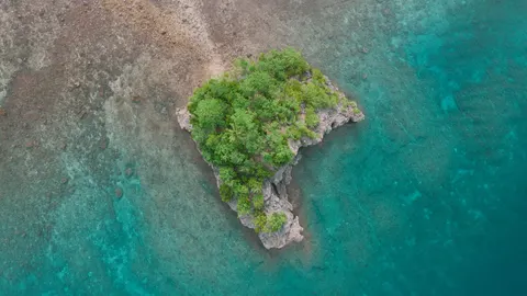 海岛航拍 4K壁纸 · ocean · 3840×2160