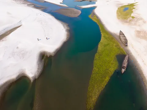 Island Aerial 4K Wallpaper · ocean · 3840×2880
