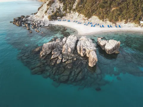 خلفية جزيرة من الجو بدقة 4K · ocean · 3840×2880