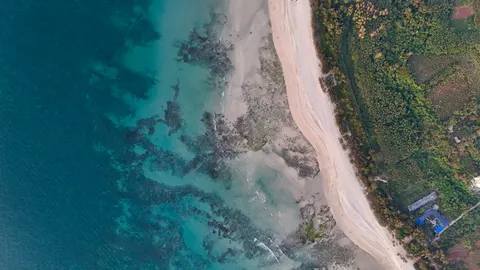 섬 항공뷰 4K 배경화면 · ocean · 3840×2160