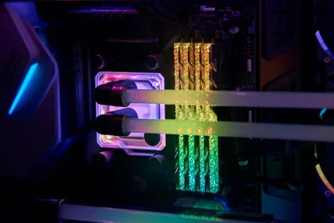 Fond d'écran Circuit lumineux 4K · technology · 3840×2561