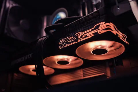 Fond d'écran Circuit lumineux 4K · technology · 3840×2560