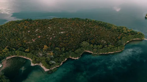 海島航拍 4K桌布 · ocean · 3840×2160
