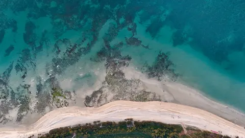 द्वीप का हवाई दृश्य 4K वॉलपेपर · ocean · 3840×2160