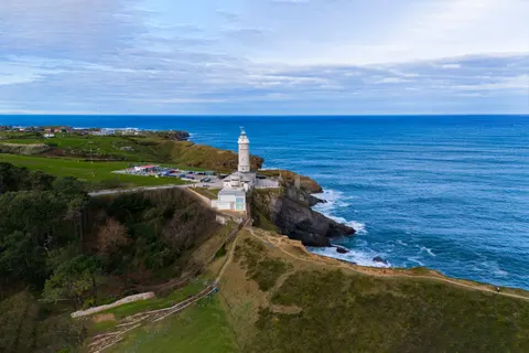 Hình nền Vách Đá Bên Đại Dương 4K · ocean · 3840×2560