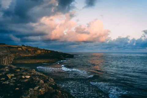 Hình nền Vách Đá Bên Đại Dương 4K · ocean · 3840×2560