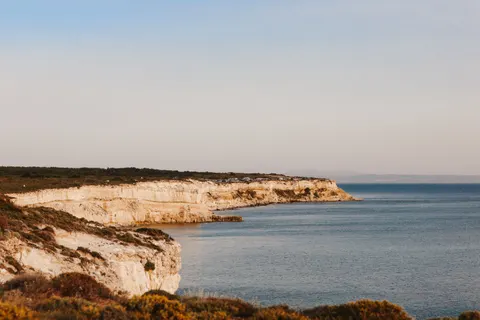 Hình nền Vách Đá Bên Đại Dương 4K · ocean · 3840×2560