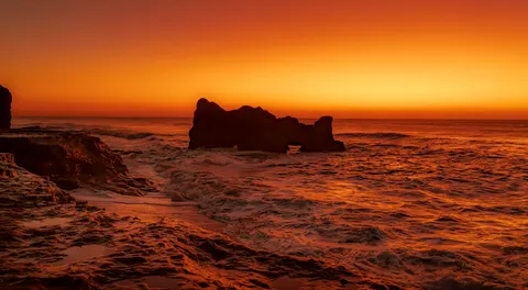 海崖 4K桌布 · ocean · 3840×2115