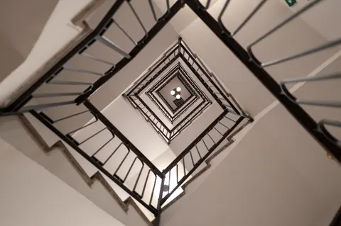 Wendeltreppe 4K Hintergrundbild · architecture · 3840×2556