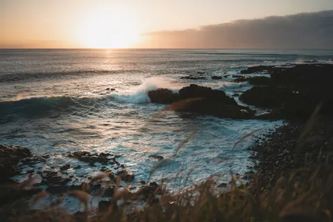 海崖 4K桌布 · ocean · 3840×2560