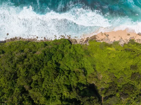والپیپر جزیره از نمای هوایی با کیفیت 4K · ocean · 3840×2880