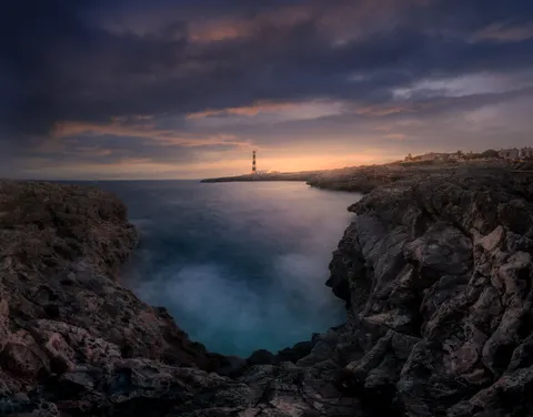 Hình nền Vách Đá Bên Đại Dương 4K · ocean · 3840×3008