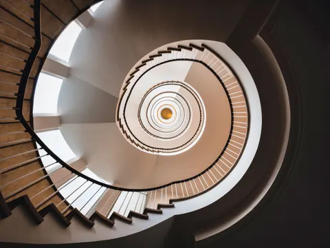 Spiral Merdiven 4K Duvar Kağıdı · architecture · 3840×2880