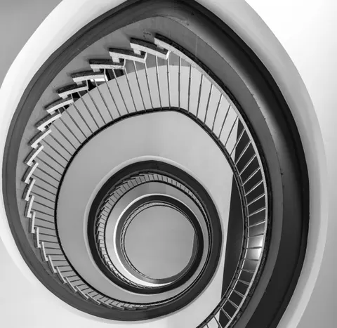 螺旋樓梯 4K桌布 · architecture · 3840×3735