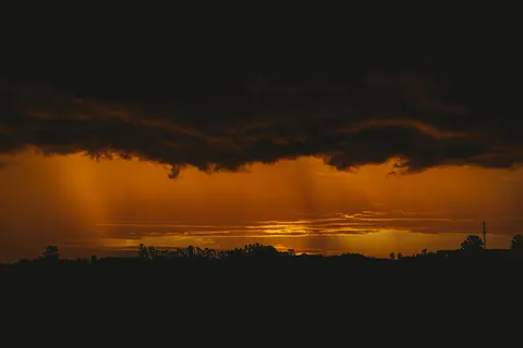 暴风天空 4K壁纸 · nature · 3840×2560