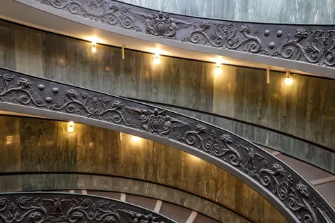 螺旋楼梯 4K壁纸 · architecture · 3840×2561