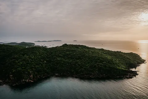 Insel aus der Luft 4K Hintergrundbild · ocean · 3840×2560