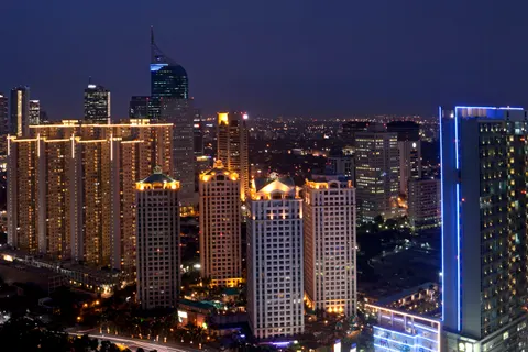 City Skyline at Night 4K Wallpaper · city · 3840×2560