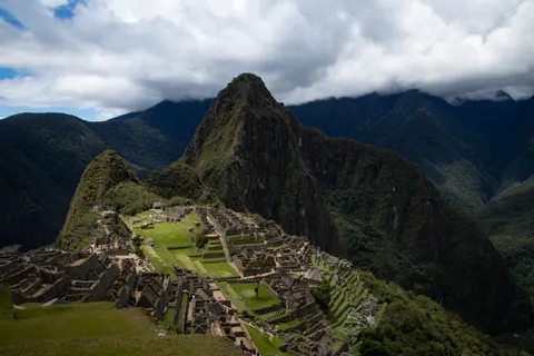 Fondo de pantalla Machu Picchu 4K · travel · 3840×2560